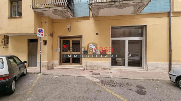 AMPIO APPARTAMENTO A CATANZARO OTTIMA POSIZIONE 