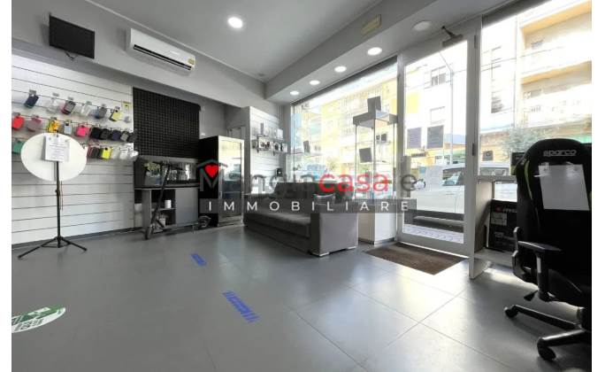 ✨ 80 metri di opportunità nel centro di Catanzaro Lido