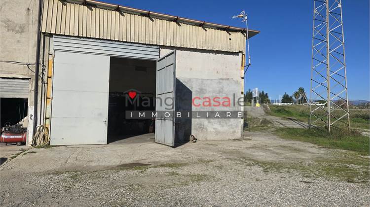 🏭 Capannone Industriale in Vendita – Località Bellino, Catanzaro LA030