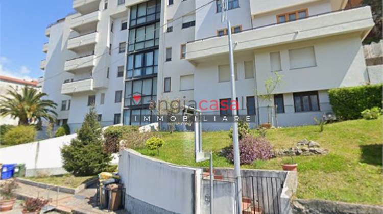 Appartamento con terrazzo – ideale anche per studio professionale